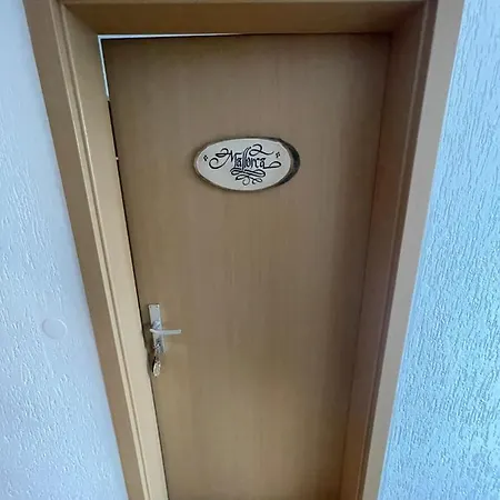 Pensión Monteurwohnungen-dinslaken *